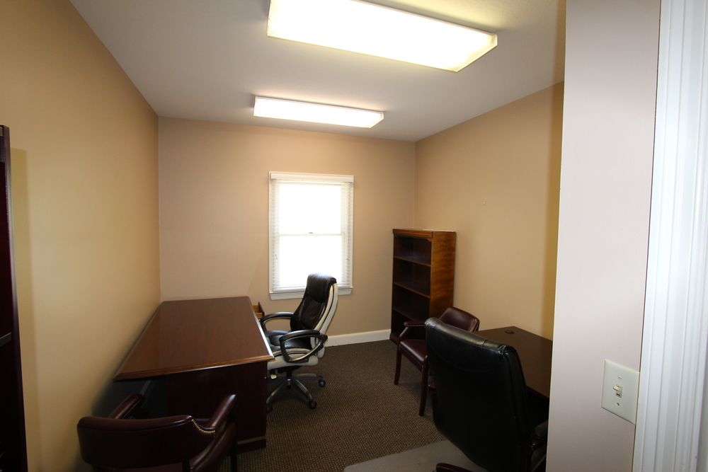 Office Space For Sale/Lease: 101 Madison Plz, Hattiesburg, MS 39402